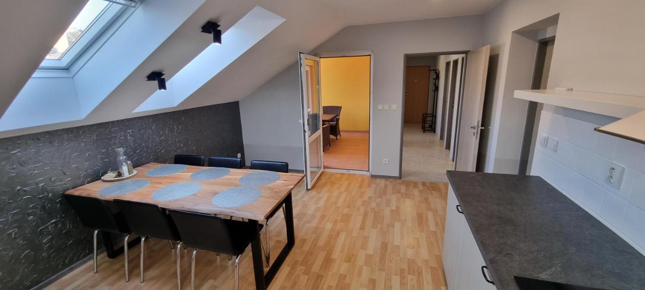 Apartament Apartman Viktorie Mikulov Zewnętrze zdjęcie